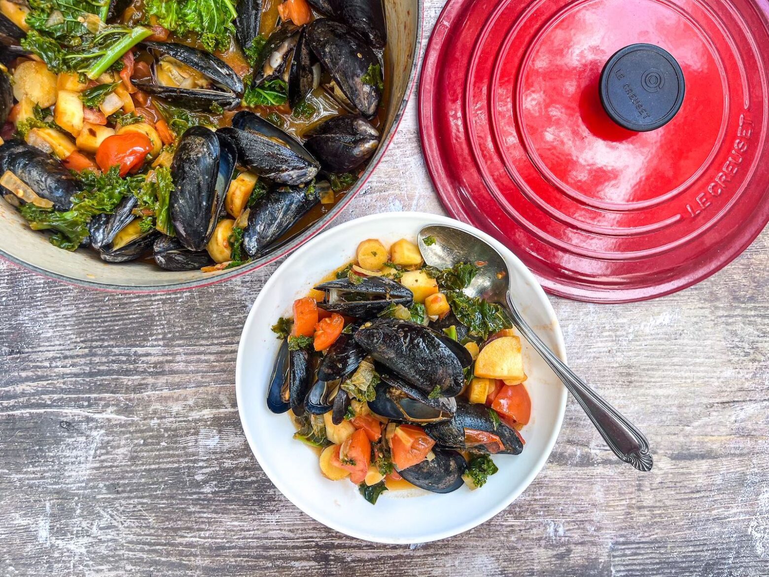 spicy mussels in tomato sauce