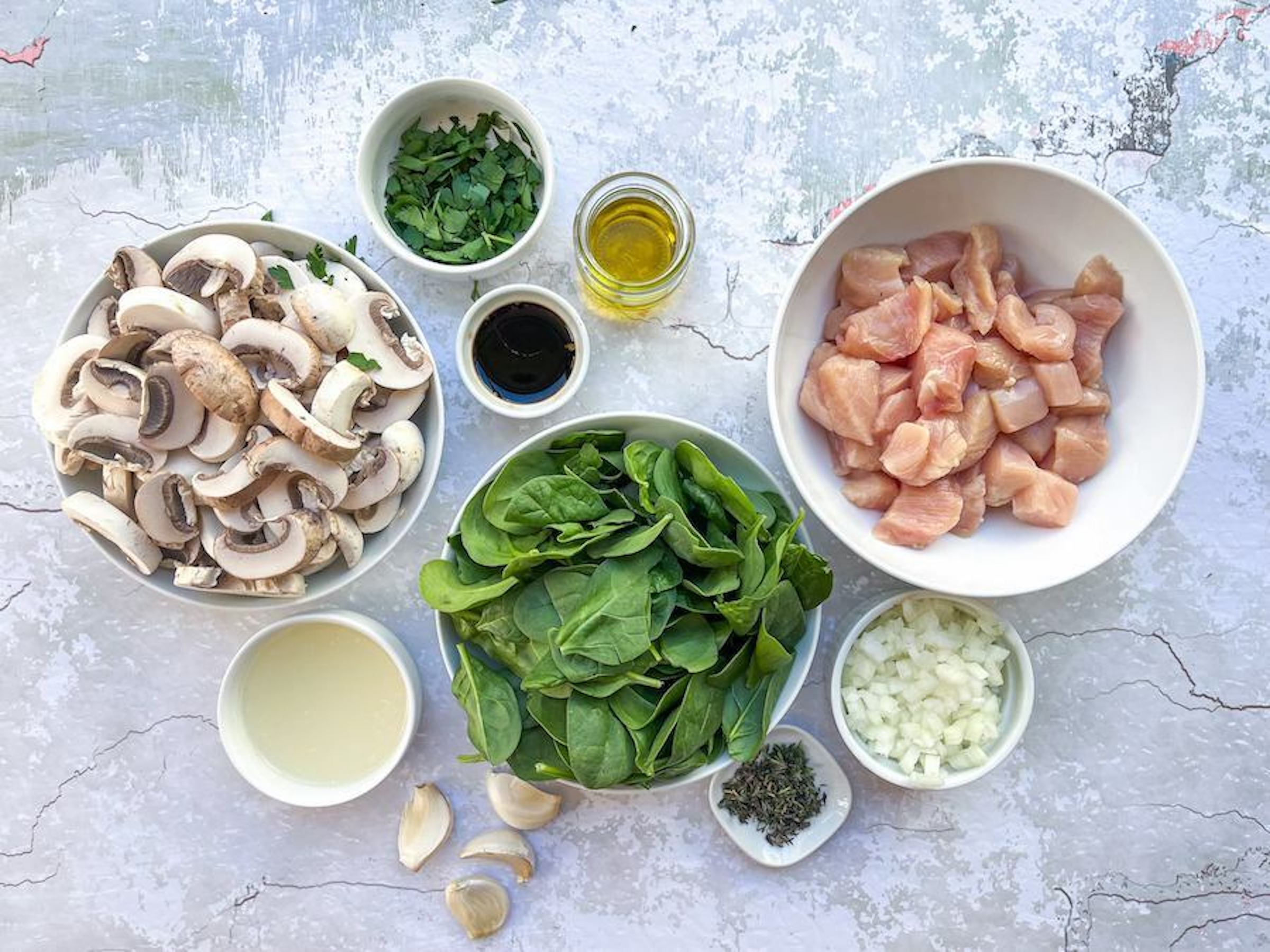 One-Skillet Chicken with Spinach and Mushrooms  ingredients