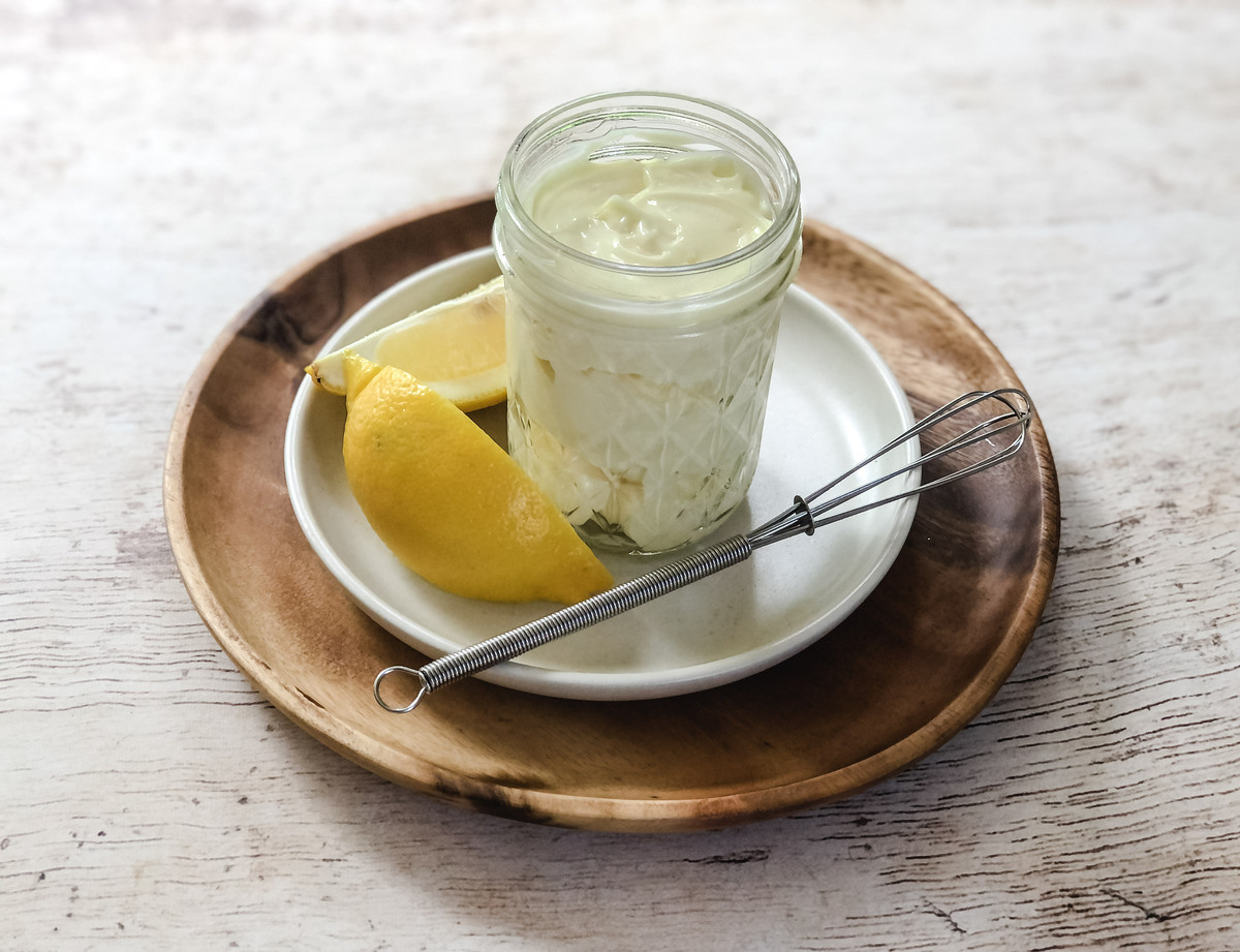 Easy Whole30 Mayonnaise Recipe