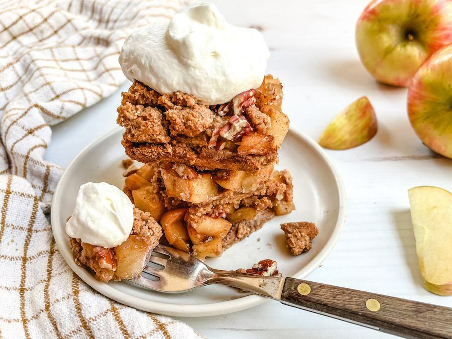 apple pie bars finished