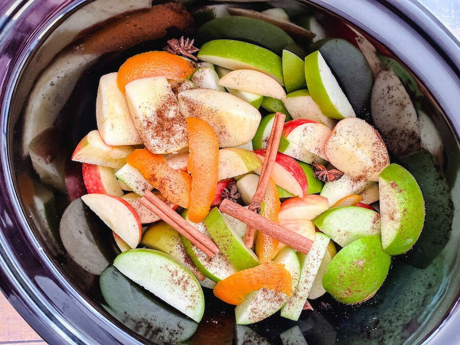 hot apple cider in crock pot