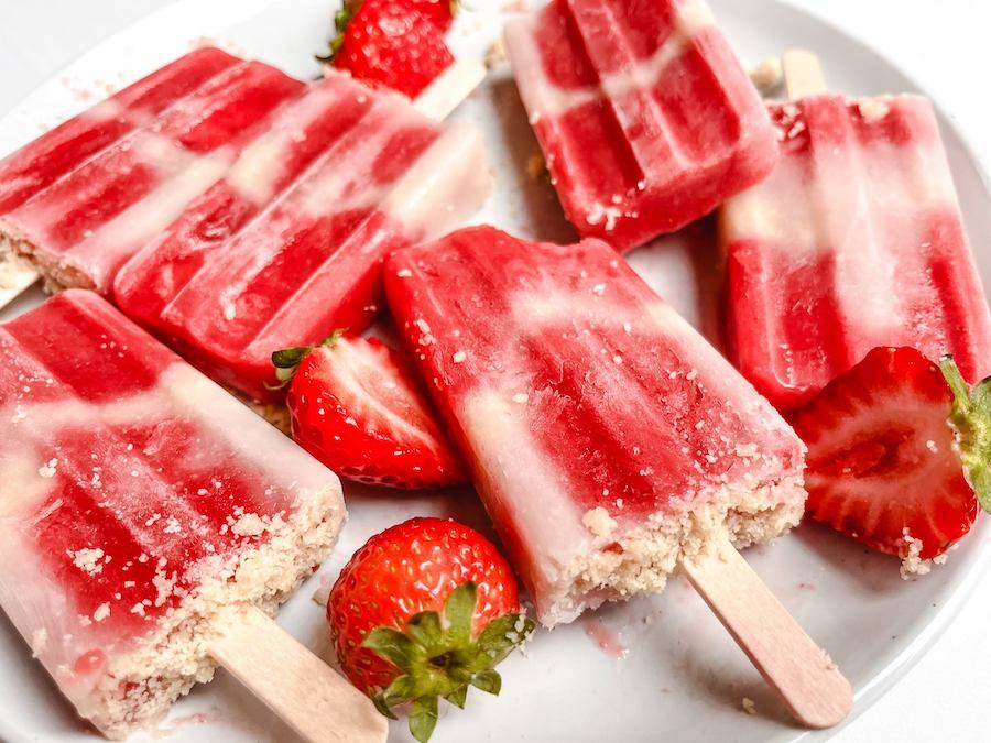 Strawberry shortcake-popsicles plated