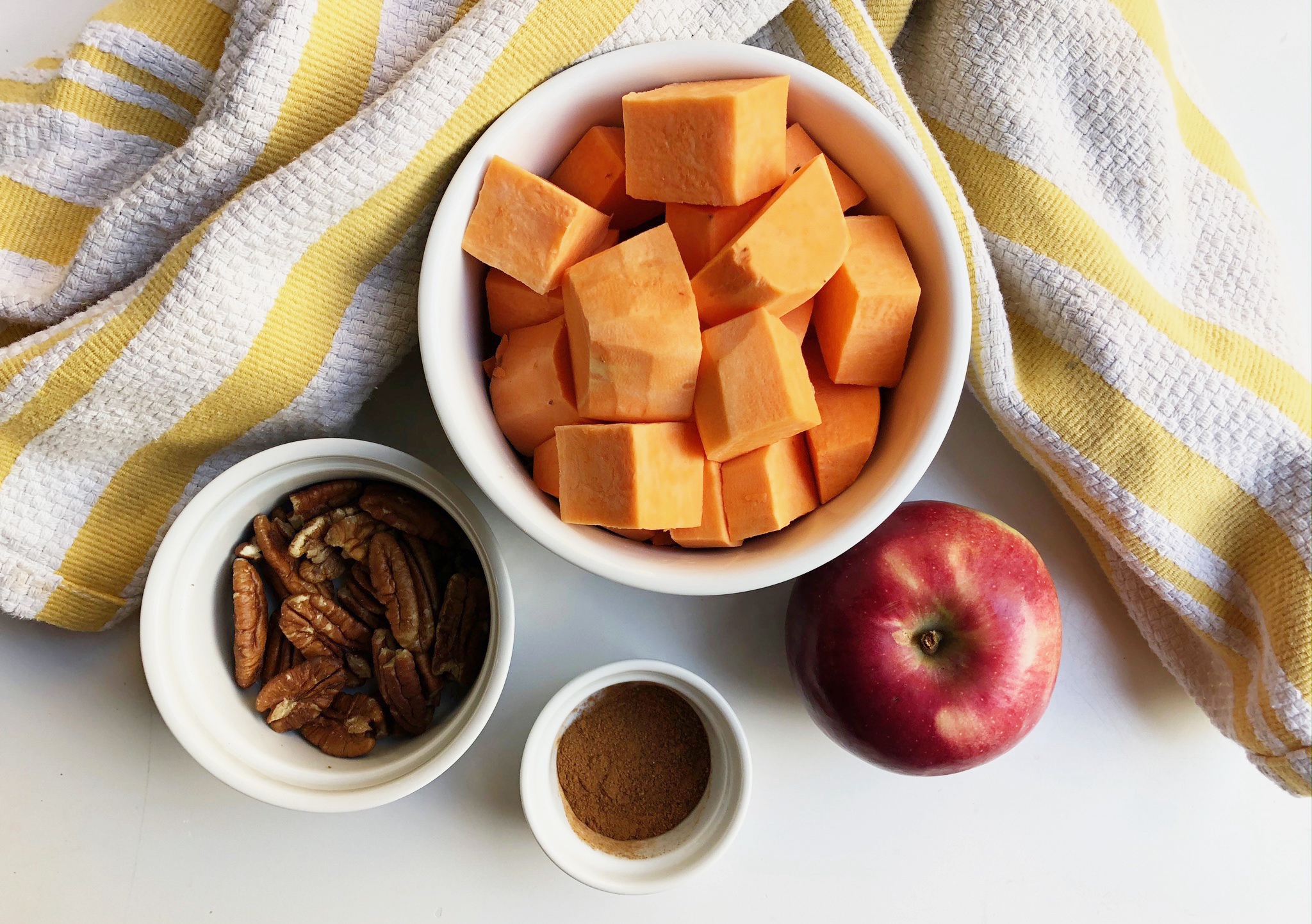 sweet potato breakfast bowl with apples & cinnamon ingredients