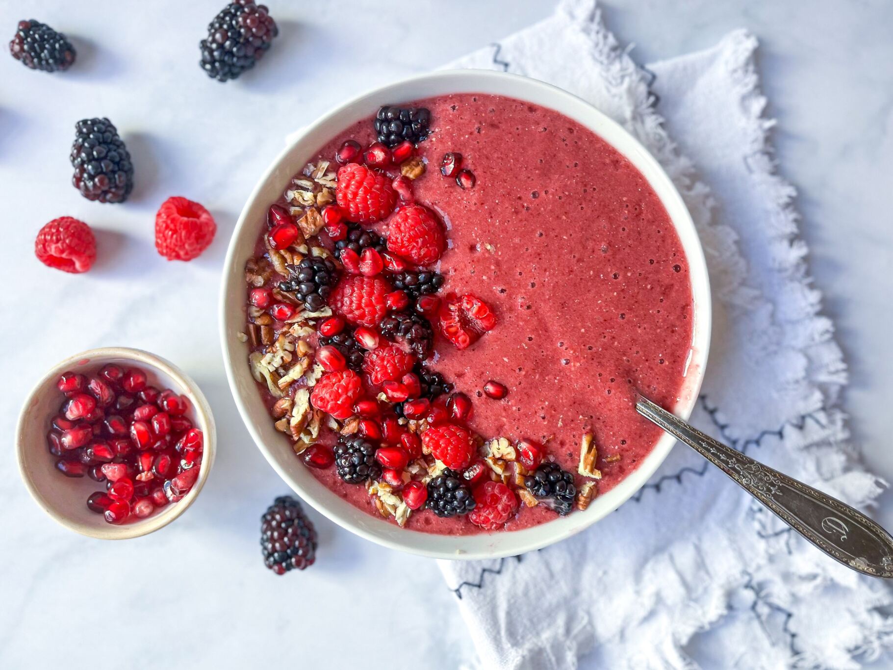 Pomegranate Smoothie Bowl - The Paleo Diet®