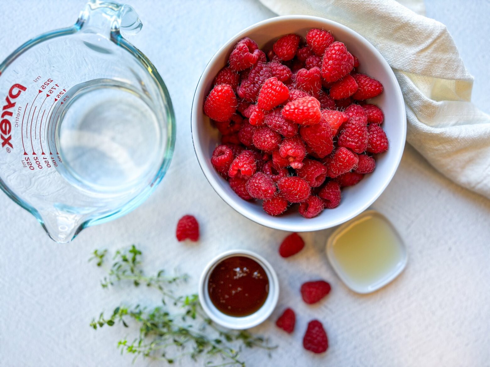 Raspberry-thyme fruit roll-ups ingredients