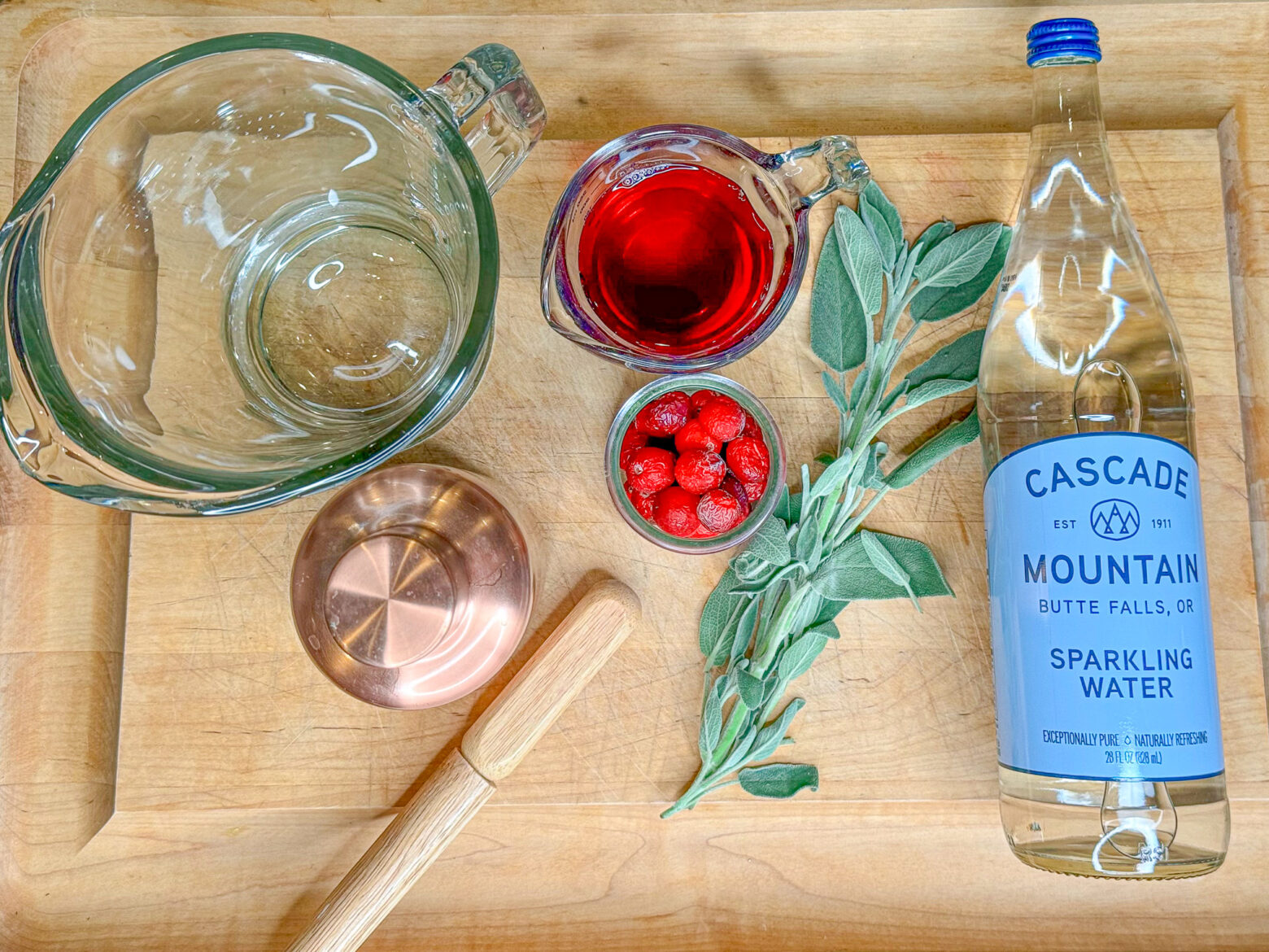 Cranberry mocktail ingredients.