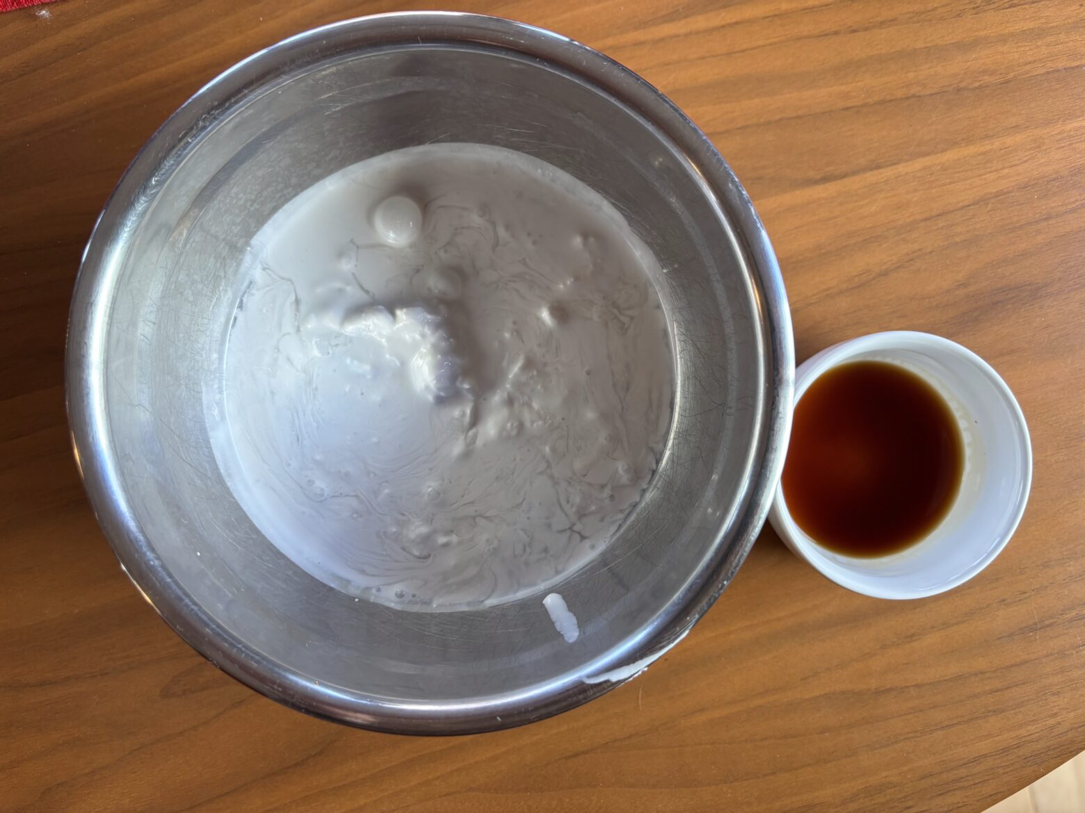 Coconut whipped cream ingredients.