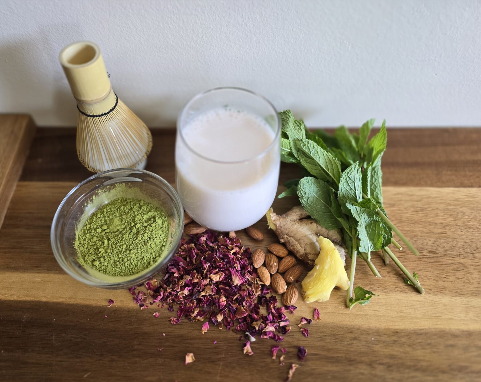 Mint matcha ingredient prep.