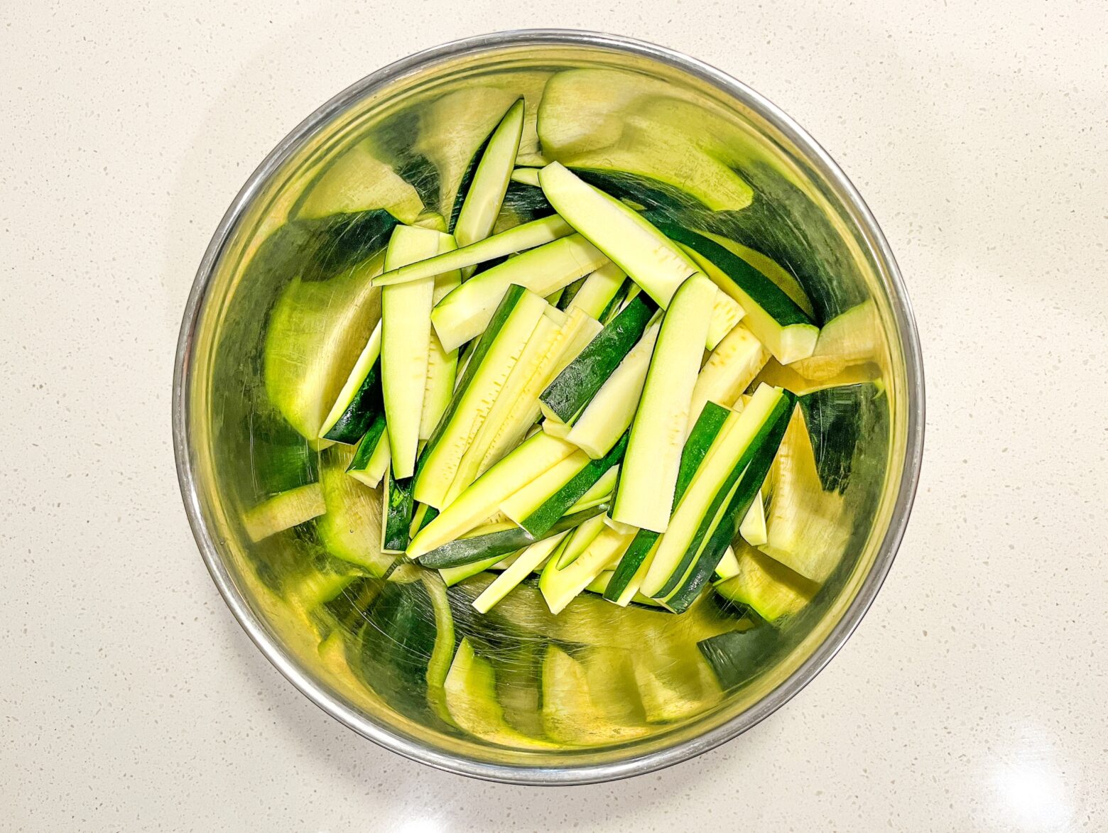 Air fryer zucchini without spices.