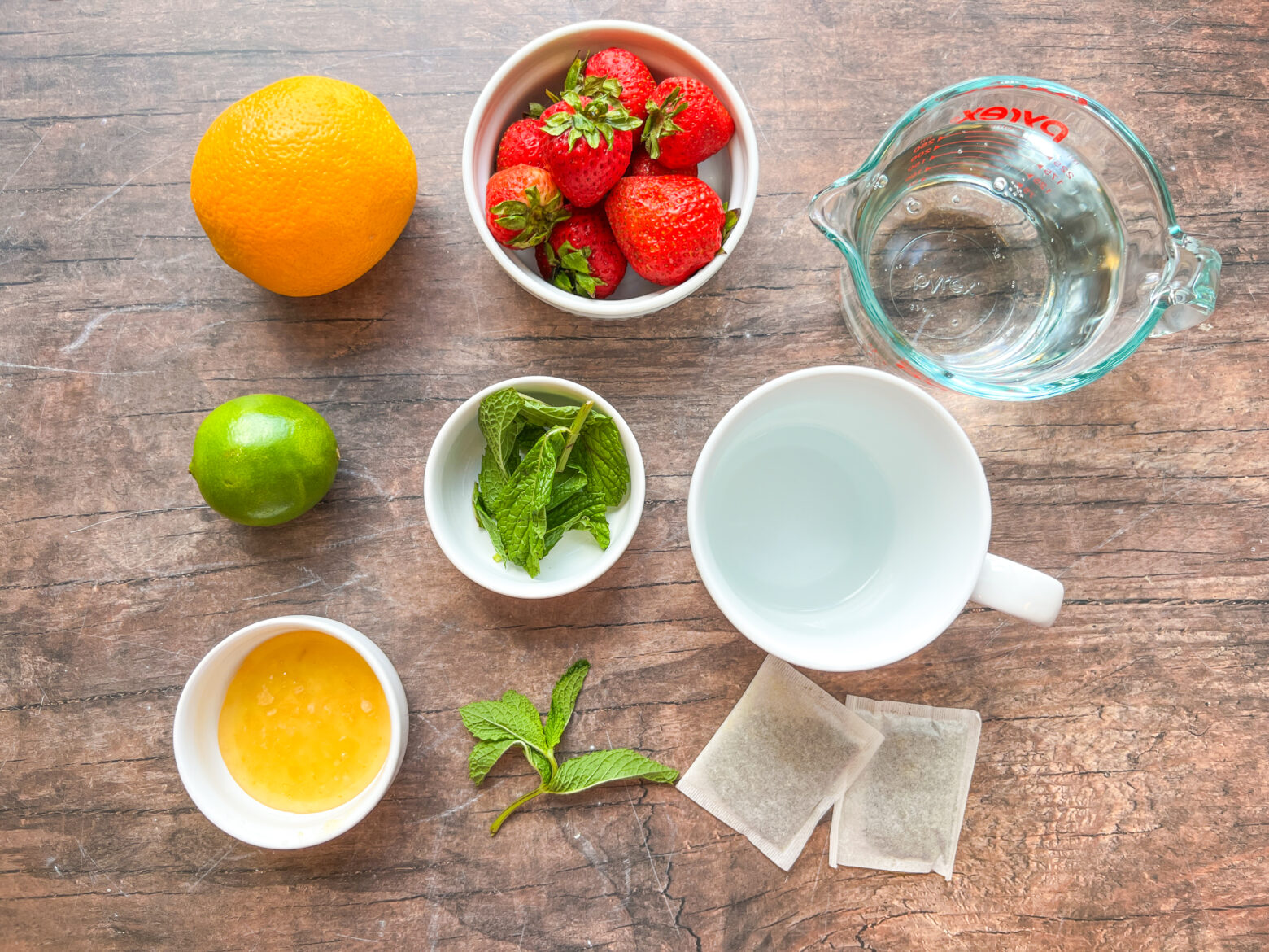 Honey citrus mint tea ingredients.