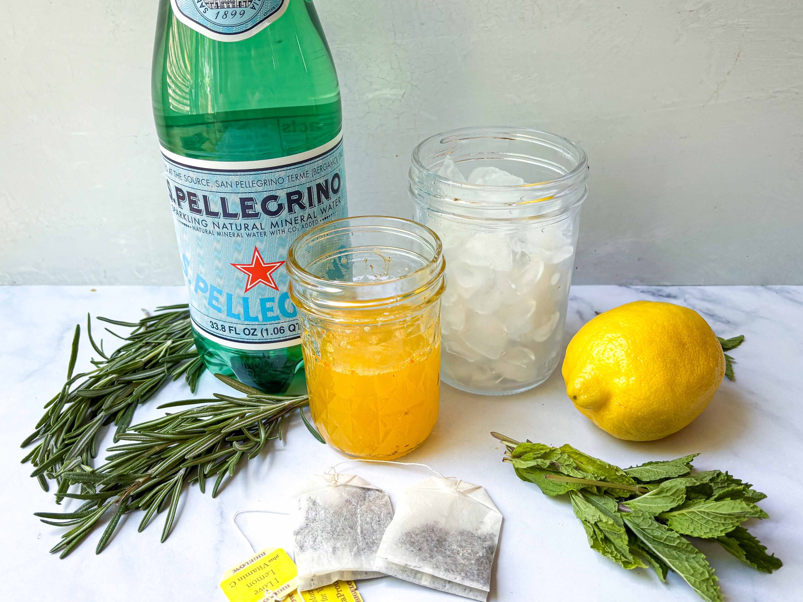 Ingredients for Iced Lemon Balm Tea