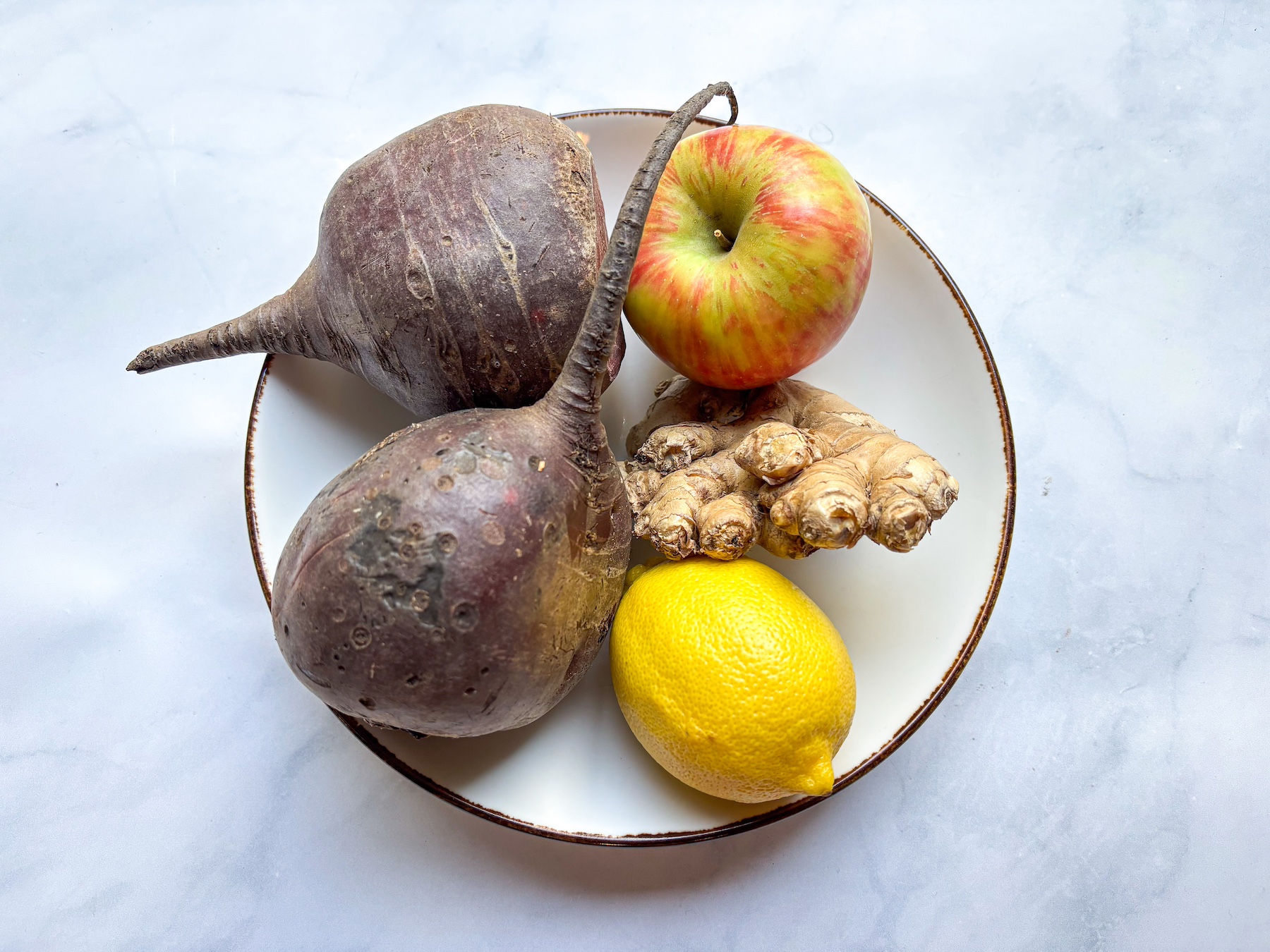 Beet juice ingredients. 
