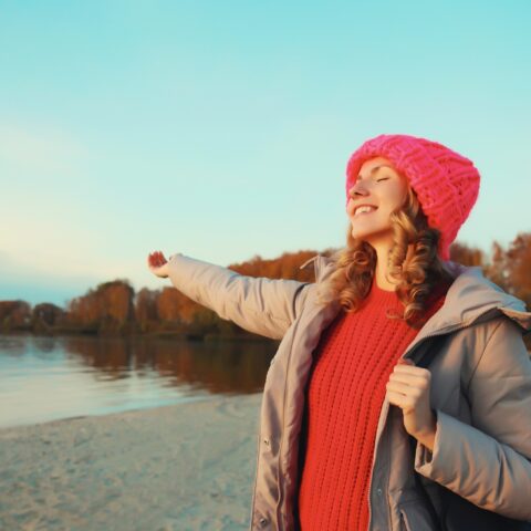 Women who is healthy, hiking, living her life.