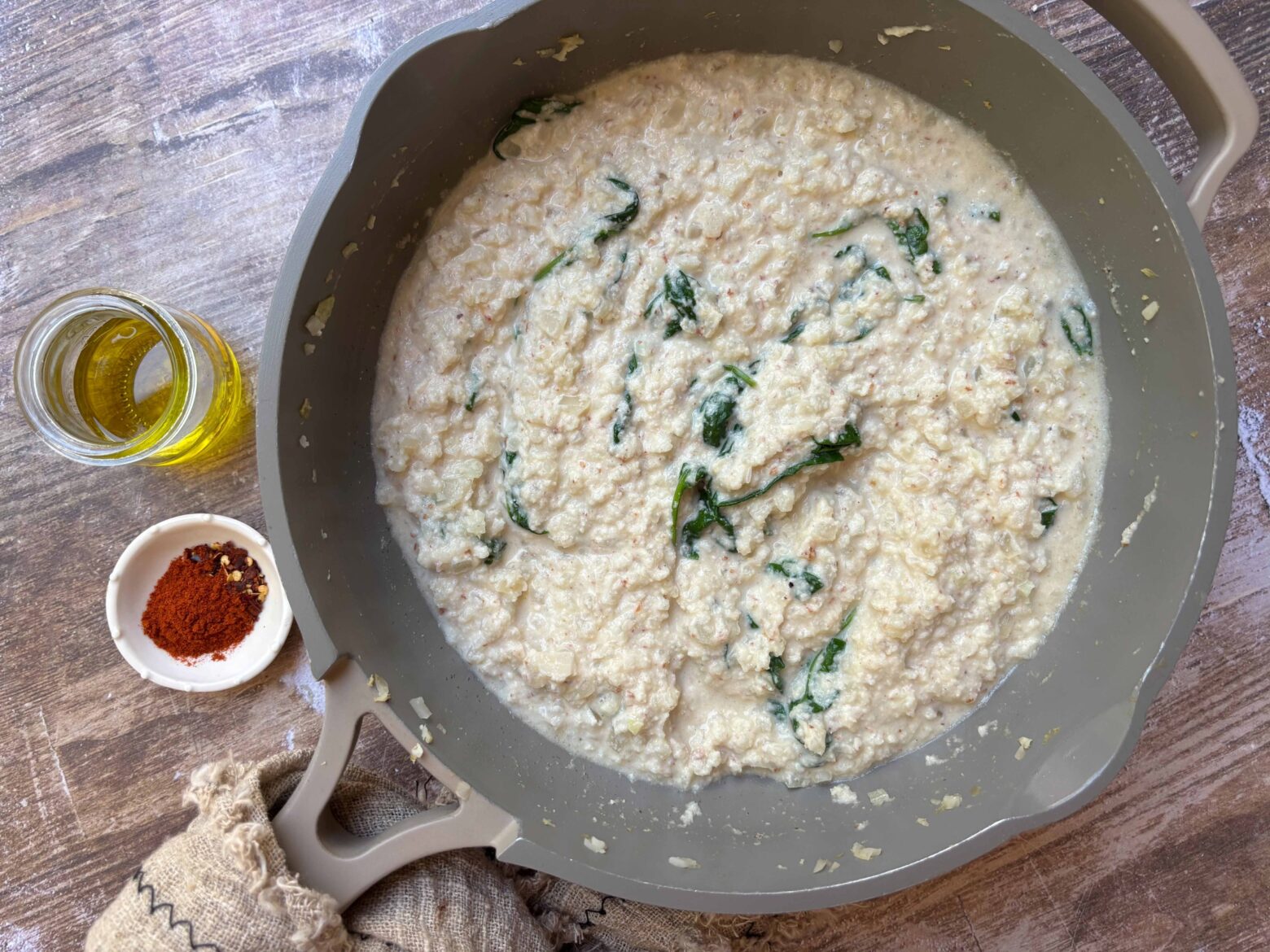 Cauliflower risotto with spinach